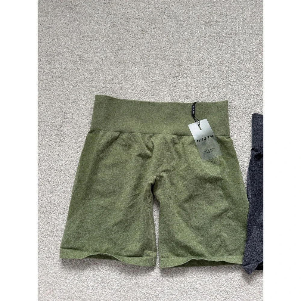 NVGTN Athleisure Biker Shorts Size L Green Grey Seamless 2 Pack‎